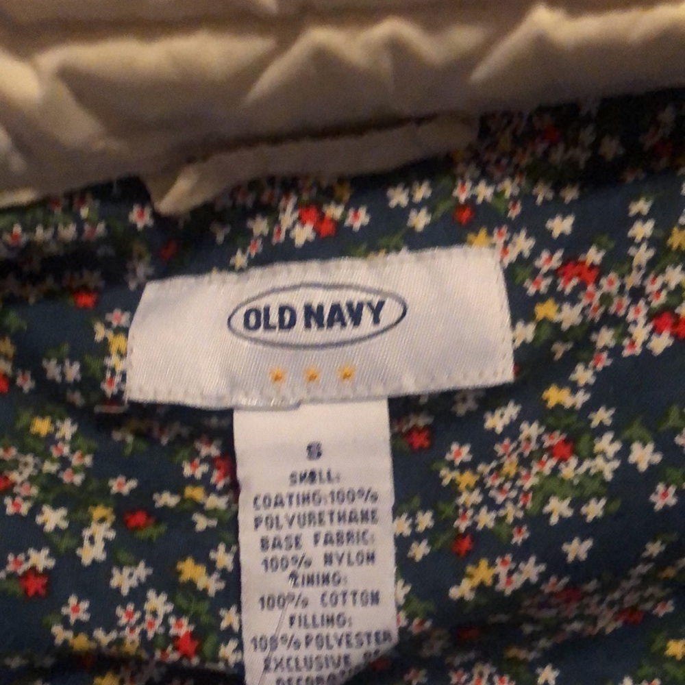 Puffer Vest - Picture 3 of 3